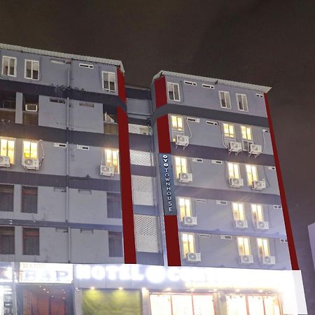Townhouse S Continental Hotel Haiderabad Buitenkant foto